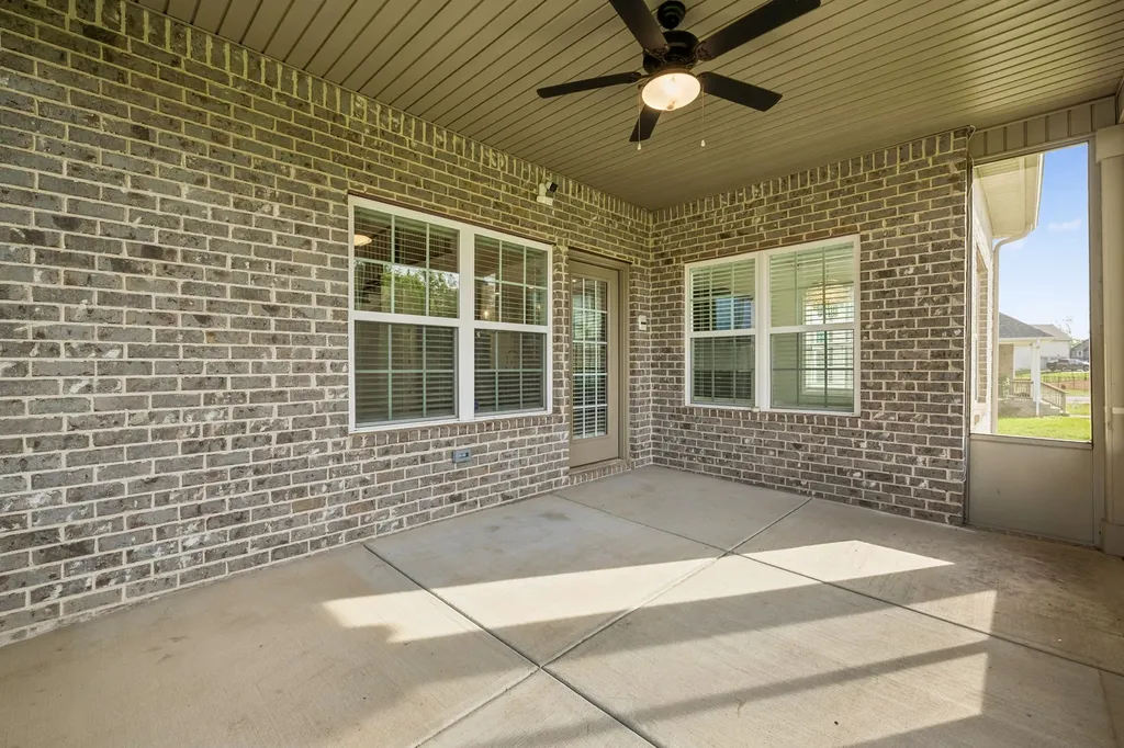 333 Clarabelle Lane Clarksville TN 37040