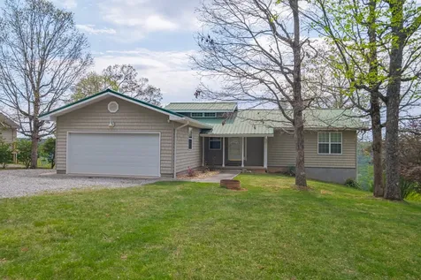 1927 Laurel Lake Drive Monteagle TN 37356