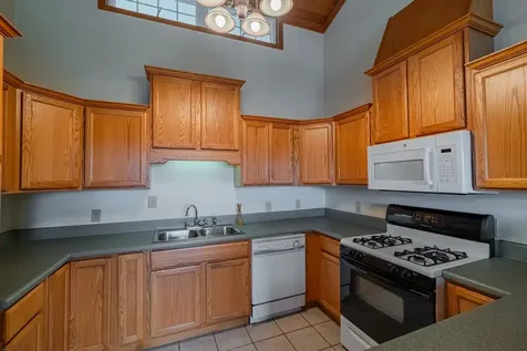 1927 Laurel Lake Drive Monteagle TN 37356
