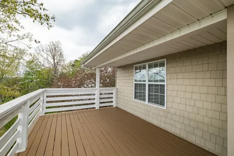 1927 Laurel Lake Drive Monteagle TN 37356