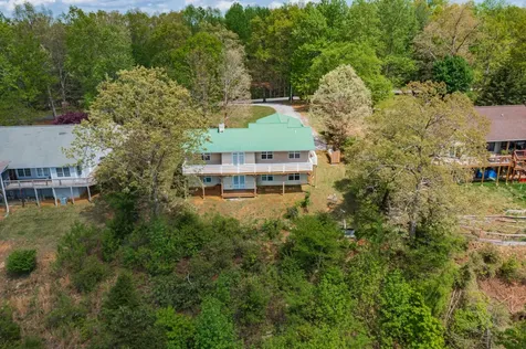 1927 Laurel Lake Drive Monteagle TN 37356