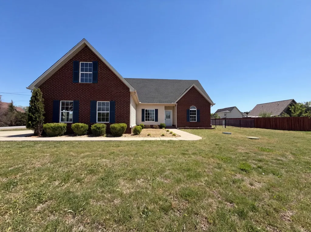 425 Long Creek Drive Christiana TN 37037