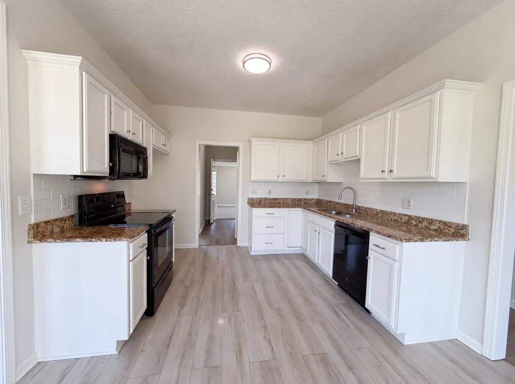 425 Long Creek Drive Christiana TN 37037