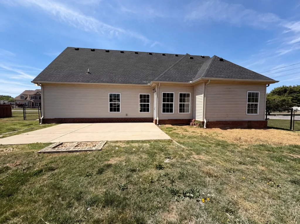 425 Long Creek Drive Christiana TN 37037