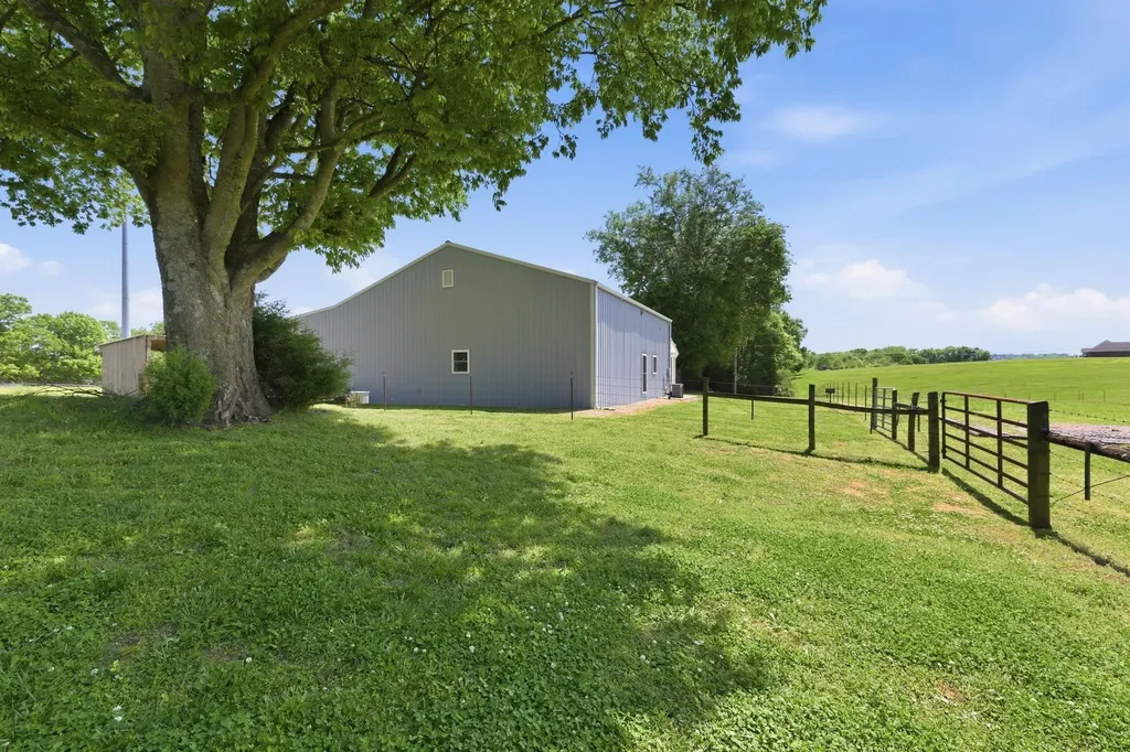 3017 Abigail Lane Columbia TN 38401
