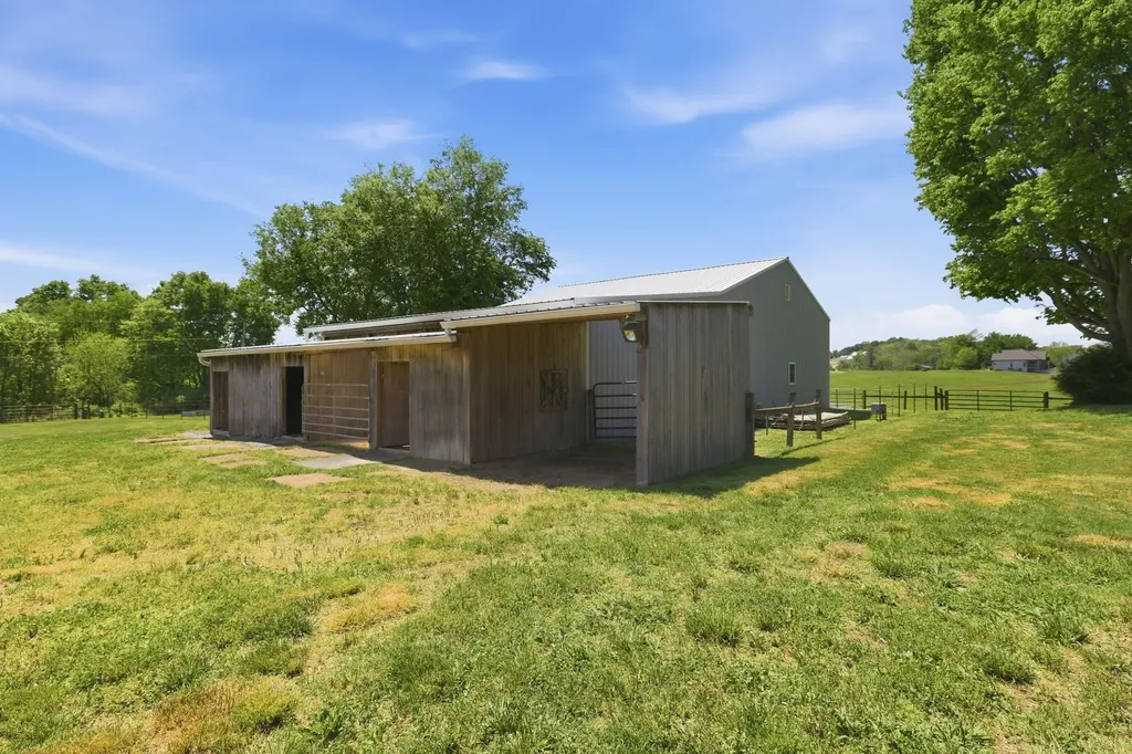 3017 Abigail Lane Columbia TN 38401