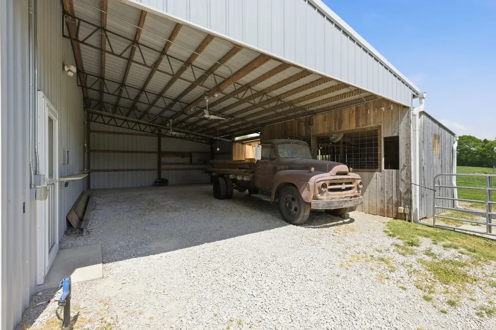 3017 Abigail Lane Columbia TN 38401