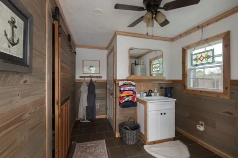 95 Old 25 Loop Castalian Springs TN 37031