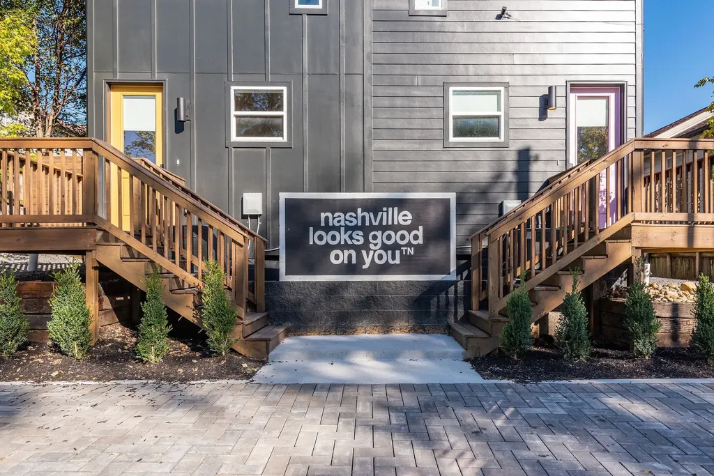 909 19th Avenue N Nashville TN 37208