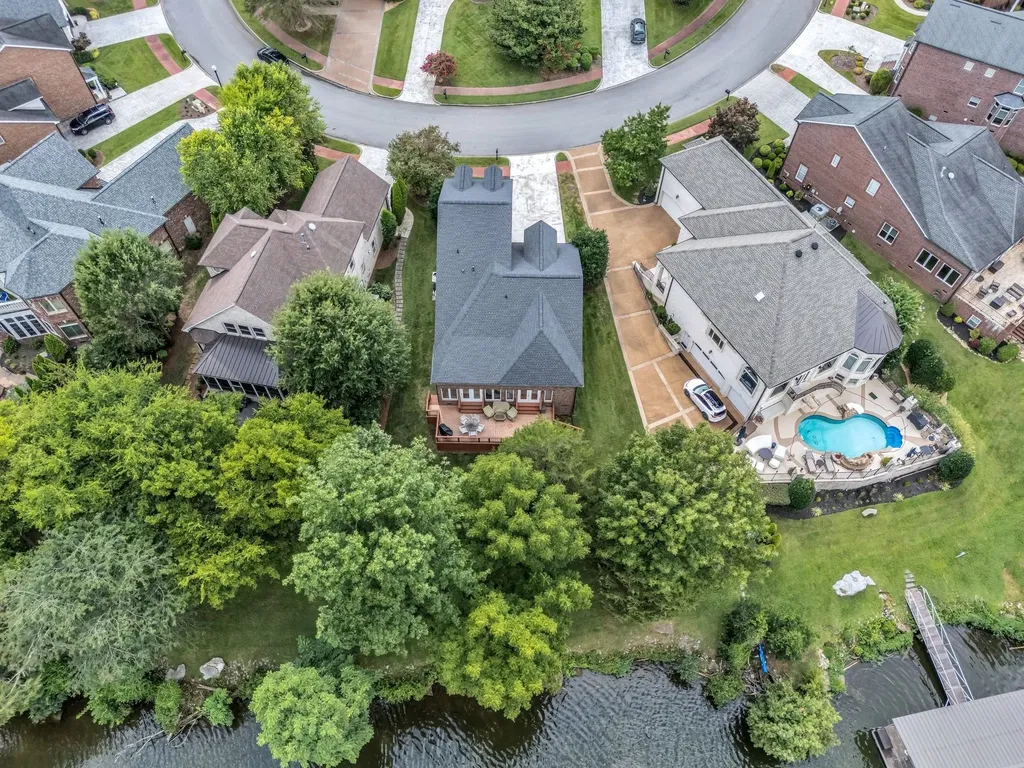 1046 Isaac Franklin Drive Gallatin TN 37066