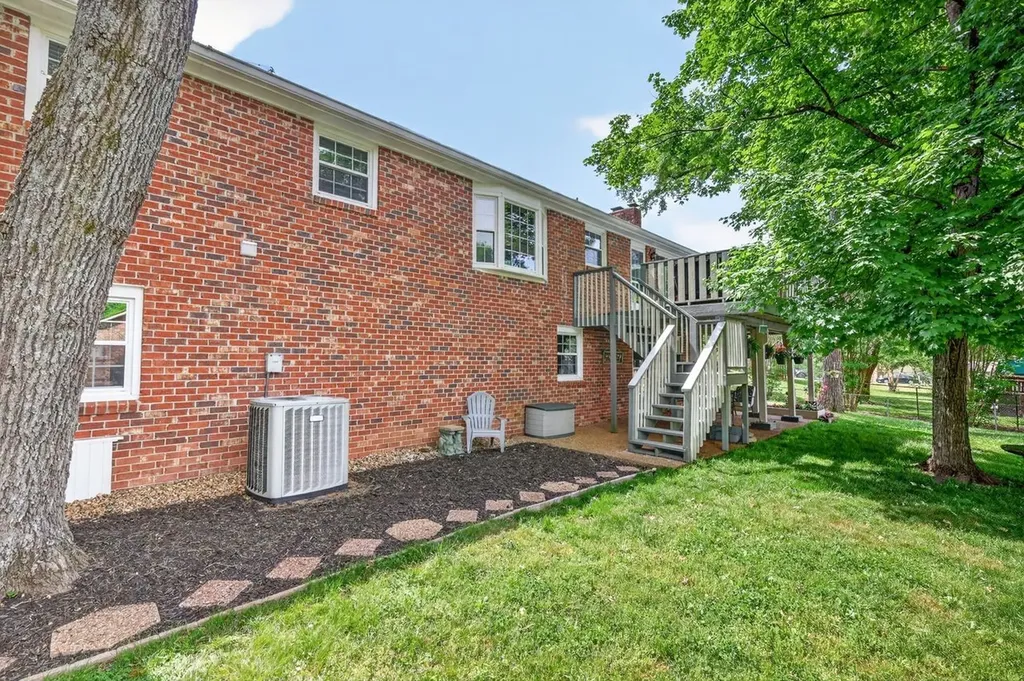 108 Ervin Street Hendersonville TN 37075