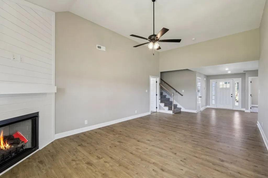 342 Cardinal Creek Clarksville TN 37040