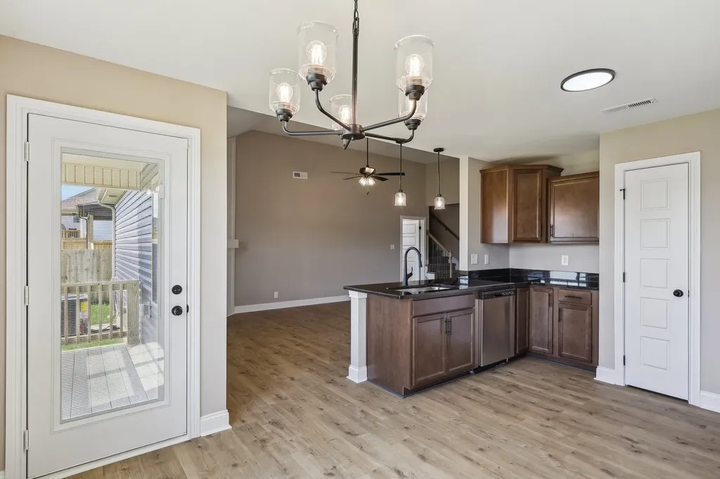 342 Cardinal Creek Clarksville TN 37040