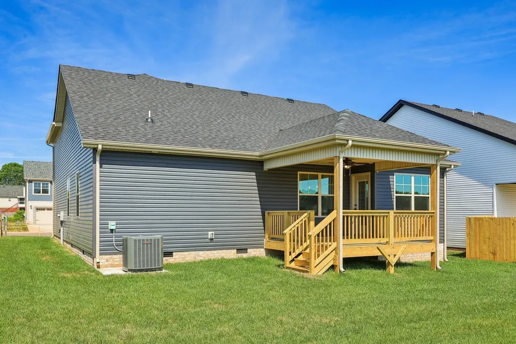 342 Cardinal Creek Clarksville TN 37040