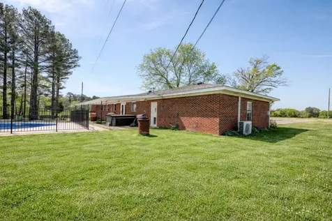 20510 Old Elkmont Road Athens AL 35614