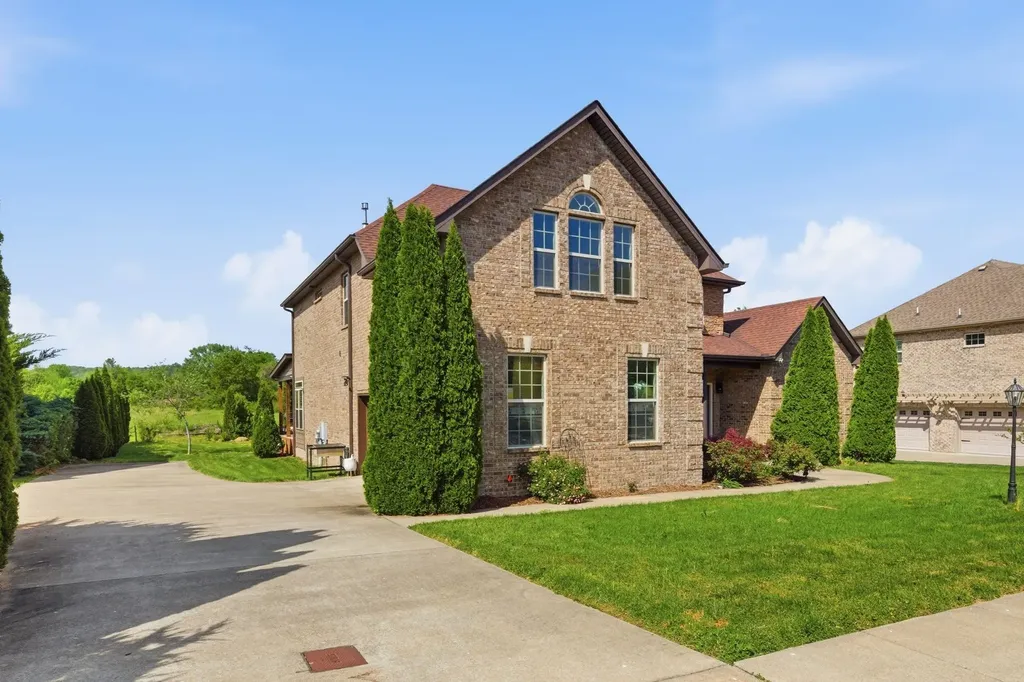 720 Hardys Court Whites Creek TN 37189
