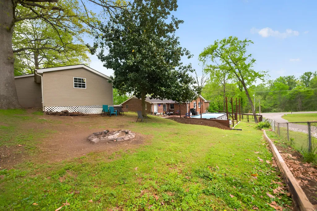 327 Dunbar Cave Road Clarksville TN 37043