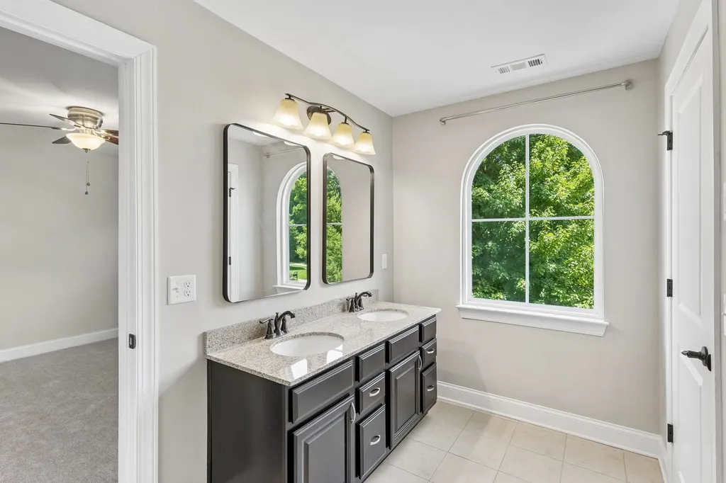 5012 Rockport Avenue Franklin TN 37064