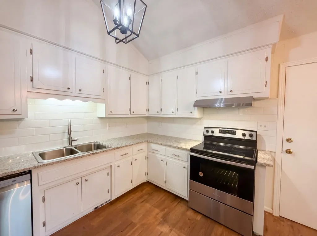 242 Kingswood Drive Clarksville TN 37043