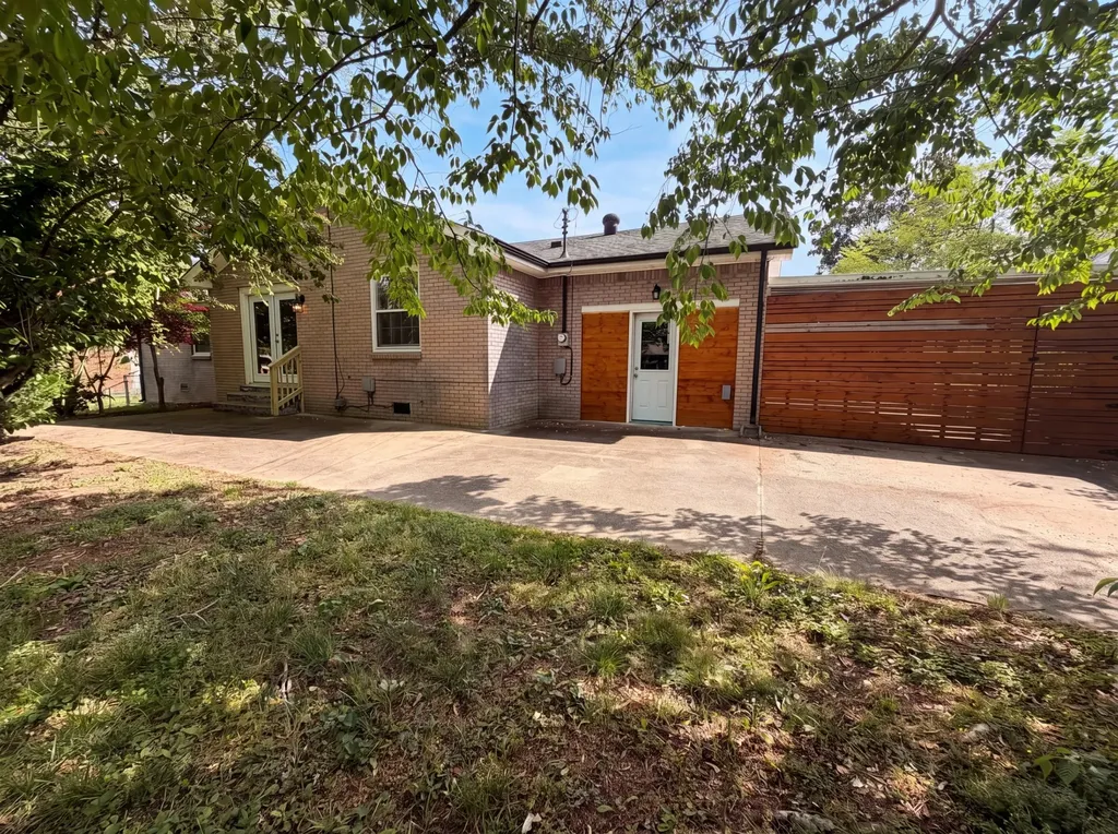242 Kingswood Drive Clarksville TN 37043