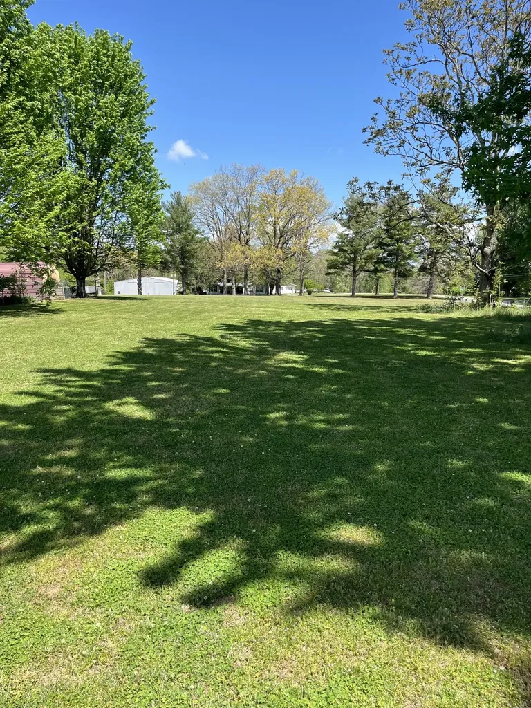107 6th Street Monteagle TN 37356