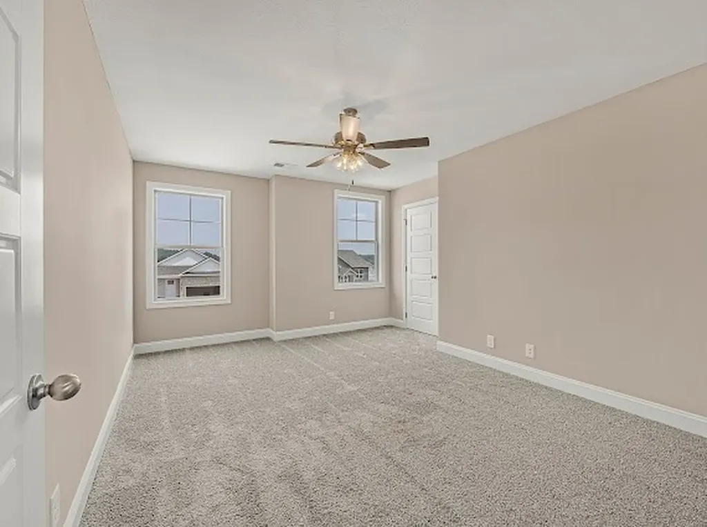 313 Cardinal Creek Clarksville TN 37040
