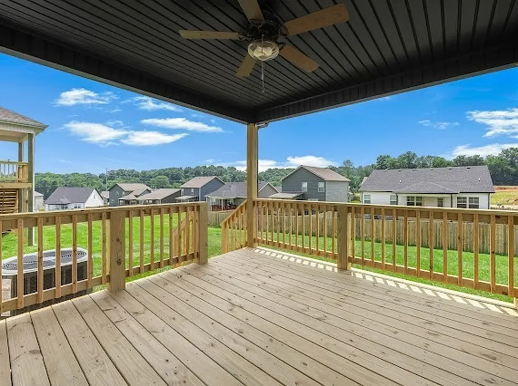 313 Cardinal Creek Clarksville TN 37040