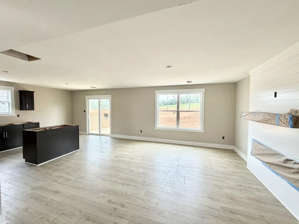 313 Cardinal Creek Clarksville TN 37040
