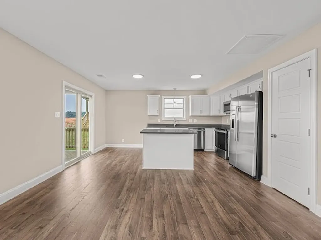 313 Cardinal Creek Clarksville TN 37040