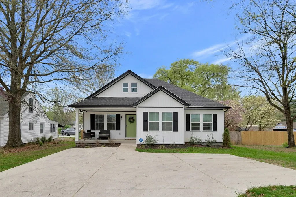 143 Coles Ferry Road Gallatin TN 37066