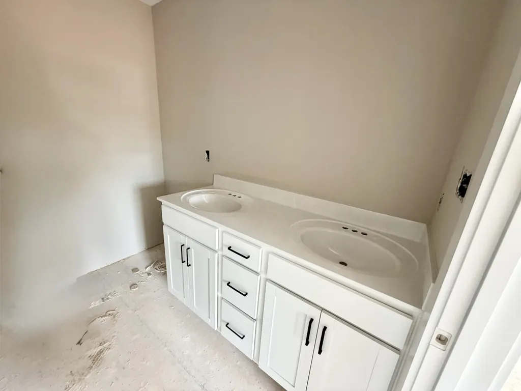 314 Cardinal Creek Clarksville TN 37040