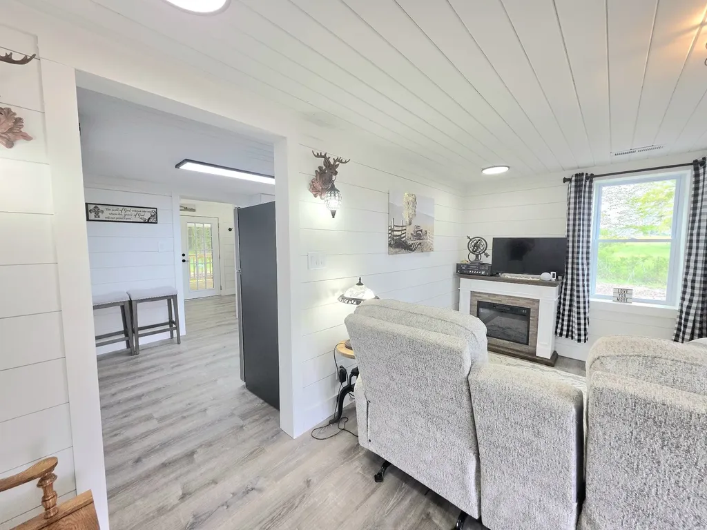 1151 Dry Creek Road Smithville TN 37166