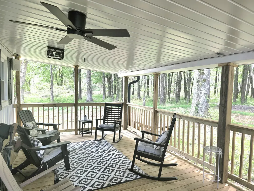 1151 Dry Creek Road Smithville TN 37166