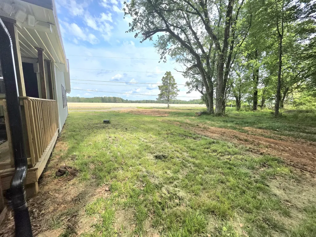 1151 Dry Creek Road Smithville TN 37166