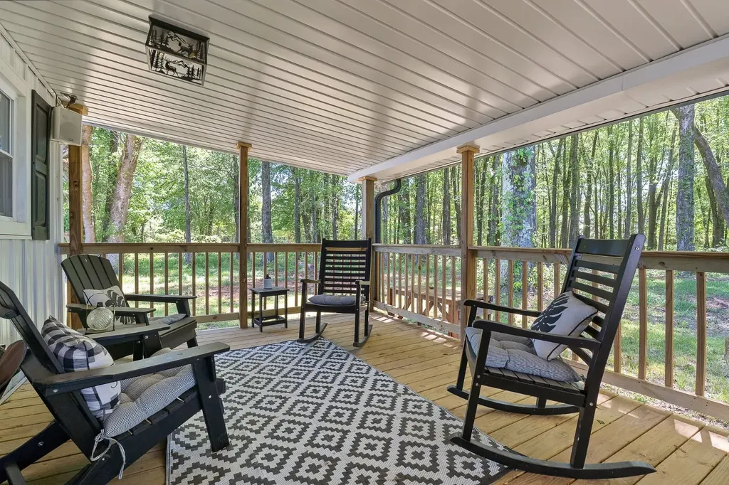 1151 Dry Creek Road Smithville TN 37166