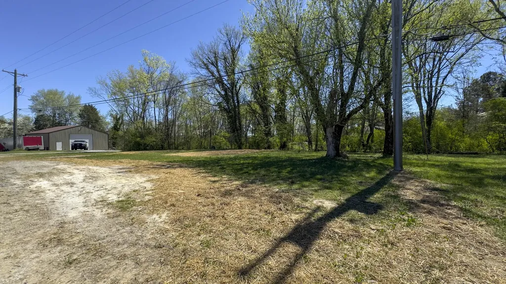 388 Edgewater Avenue Dayton TN 37321