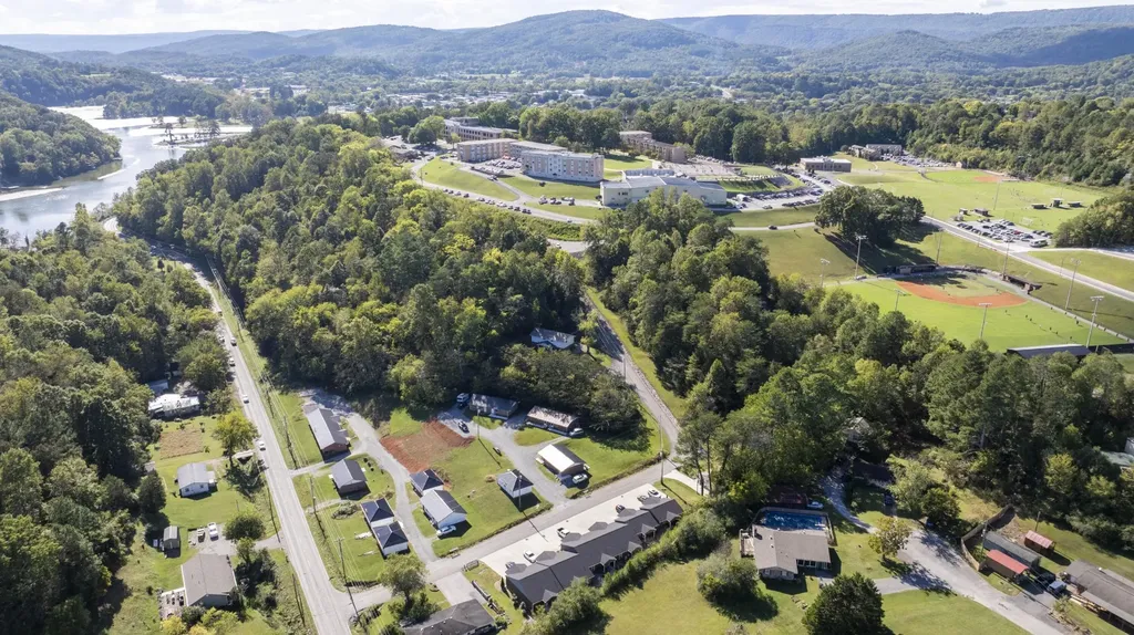 1305 Old Washington Highway Dayton TN 37321
