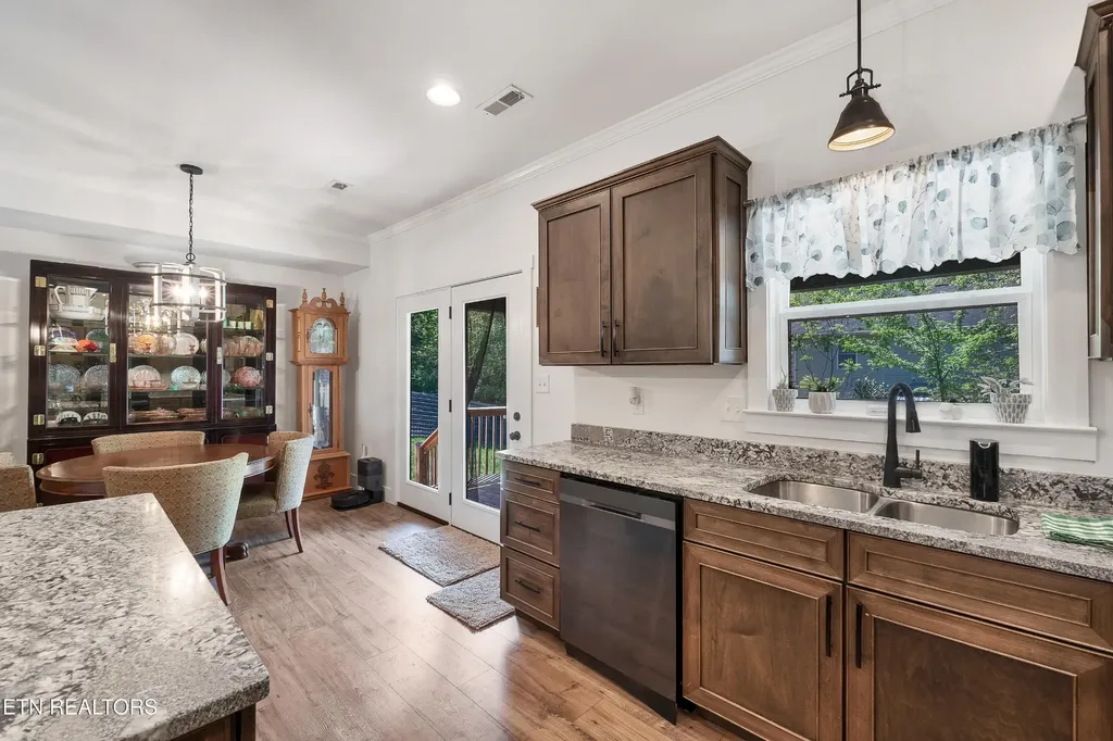 1508 Roxy Lane Maryville TN 37803