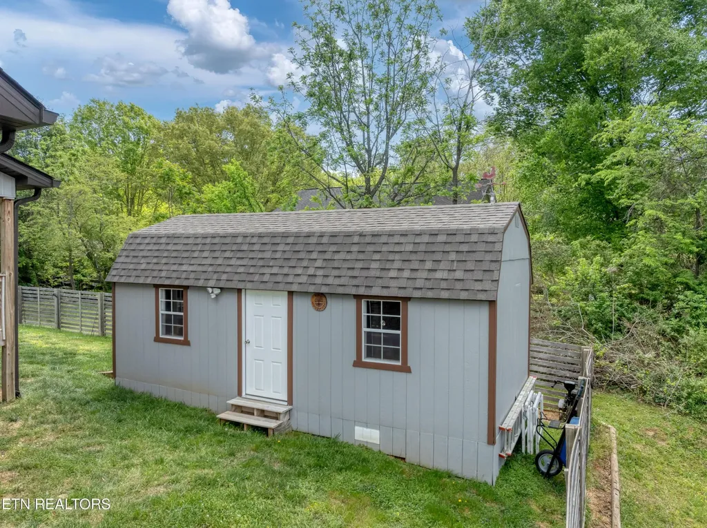 1508 Roxy Lane Maryville TN 37803