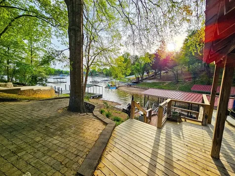 128 Holly Tree Drive Estill Springs TN 37330