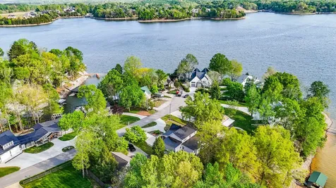 128 Holly Tree Drive Estill Springs TN 37330
