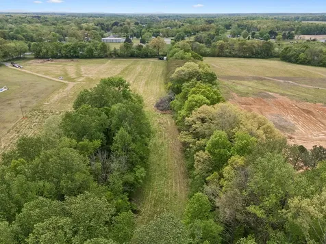 1059 Old Railroad Bed Road Taft TN 38488