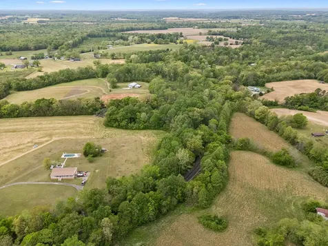 1059 Old Railroad Bed Road Taft TN 38488