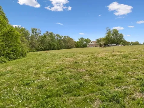 1059 Old Railroad Bed Road Taft TN 38488