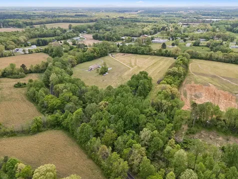 1059 Old Railroad Bed Road Taft TN 38488