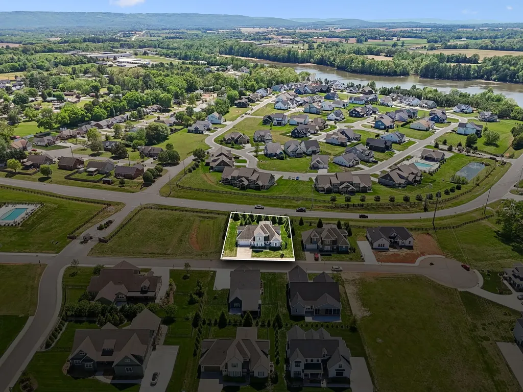 55 Windjammer Court Winchester TN 37398