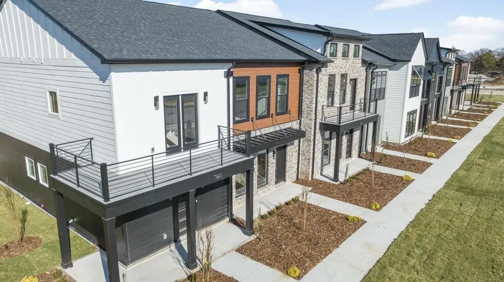2138 Gracie Bug Loop Murfreesboro TN 37128