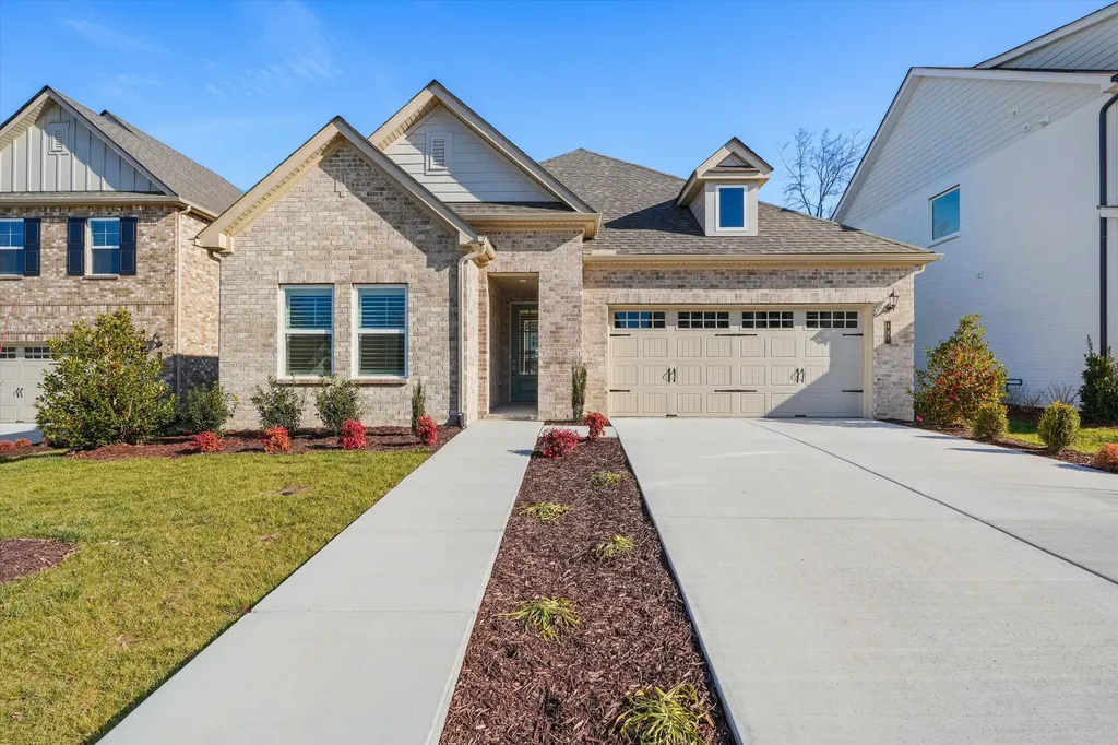 492 Triple Crown Circle Gallatin TN 37066