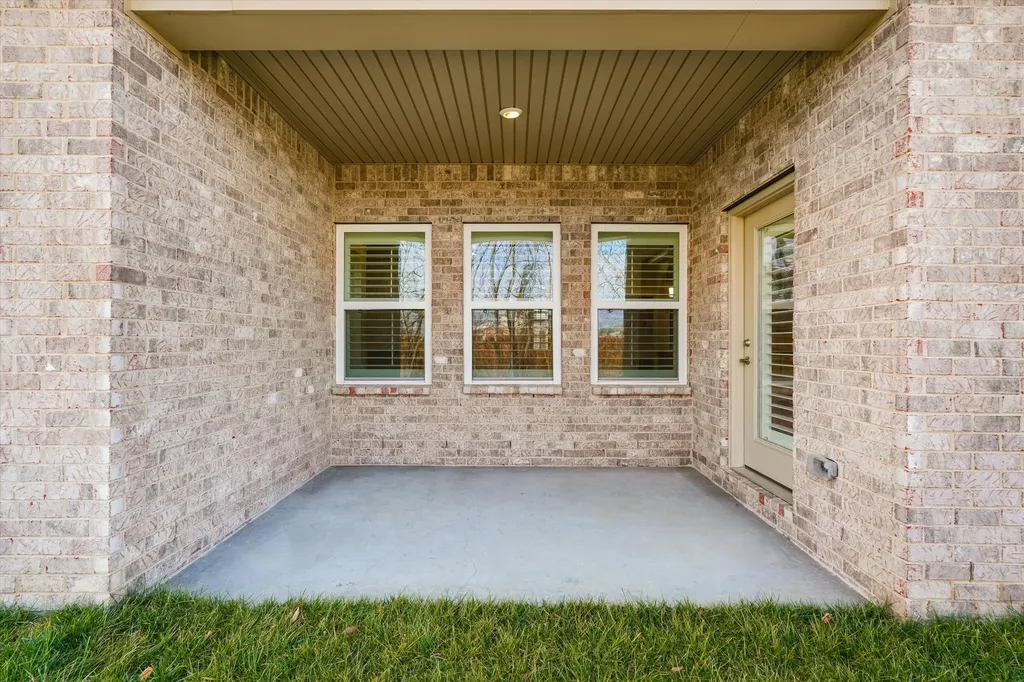 492 Triple Crown Circle Gallatin TN 37066