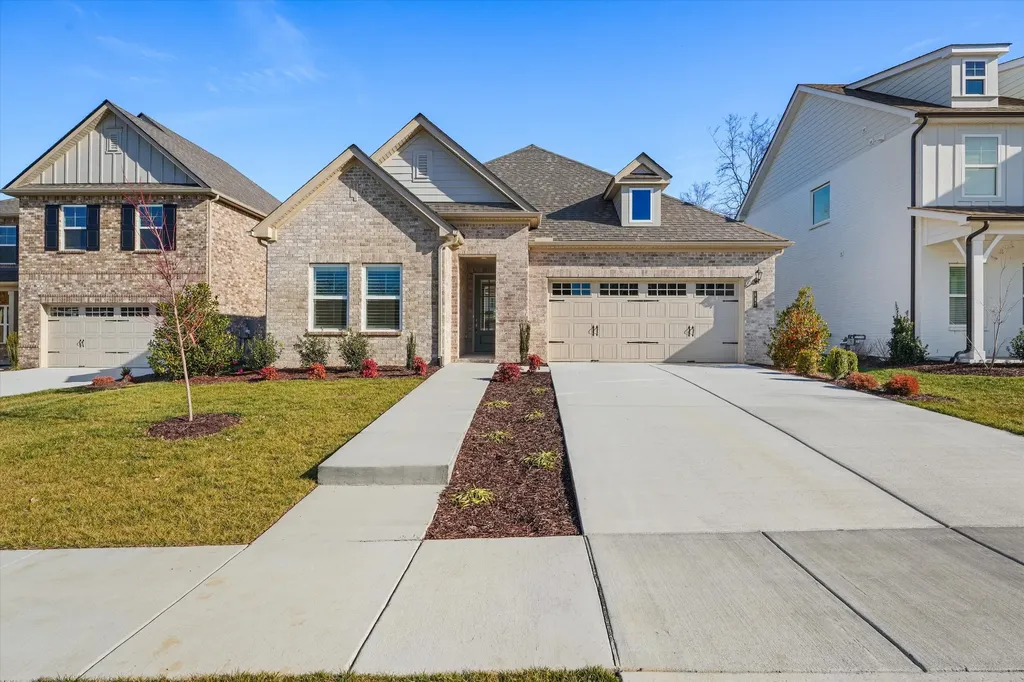 492 Triple Crown Circle Gallatin TN 37066